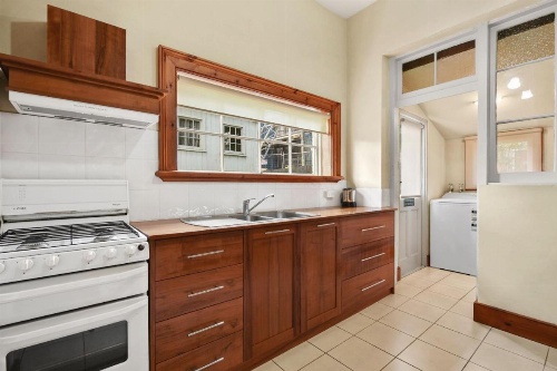 Apartments at York Mansions image 6